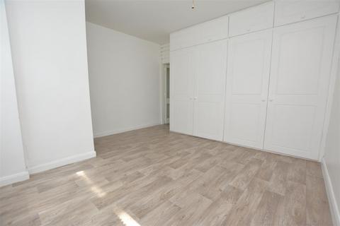 49 Miles Road, Mitcham, CR4 3DA