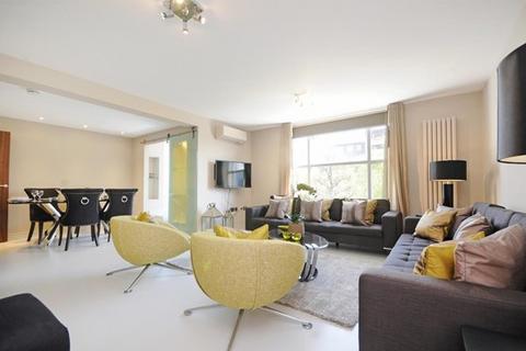 3 bedroom apartment to rent, St. John's Wood Park, London NW8