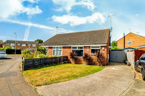 2 bedroom semi-detached bungalow for sale, Rockall, Southend-on-sea, SS2