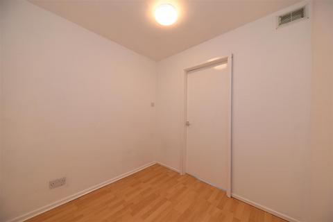 Studio for sale, Savoy Close, Birmingham B32