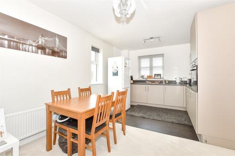 1 bedroom flat for sale, Rapley Rise, Southwater, Horsham, West Sussex