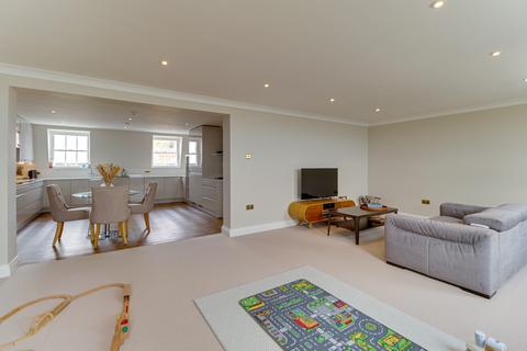 3 bedroom apartment for sale, Clocktower Drive, Southsea