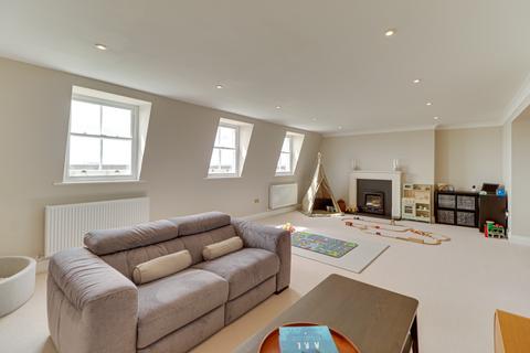 3 bedroom apartment for sale, Clocktower Drive, Southsea