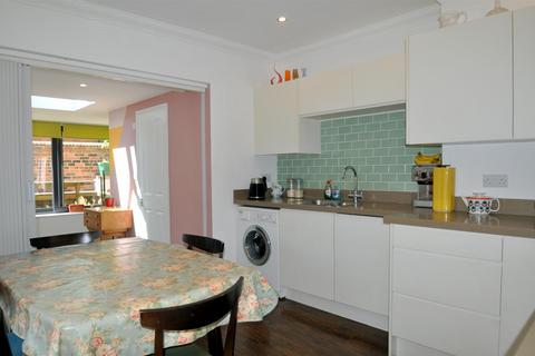 3 bedroom end of terrace house for sale, Vicarage Lane, Old Town, Eastbourne