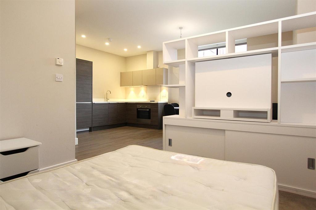 Bedroom 3.JPG