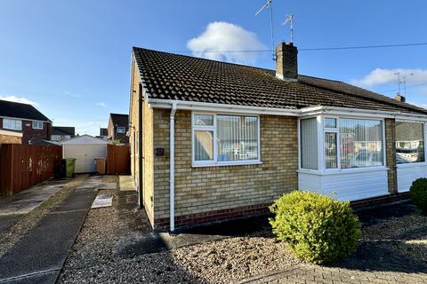 2 bedroom semi-detached bungalow for sale, Molescroft Park, Beverley, HU17 7HY