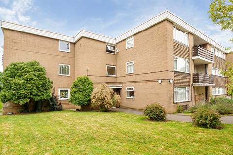 15, Graham Court Eastcote Lane, Northolt, UB5 4HT