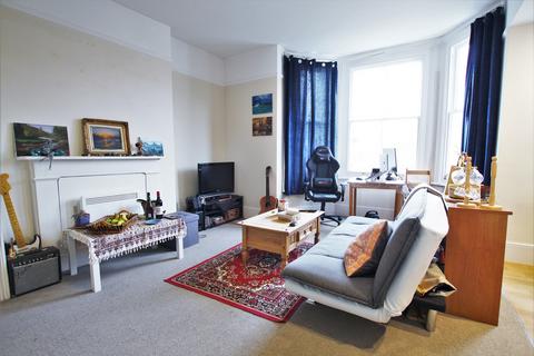 1 bedroom flat to rent, Epsom Road, Guildford GU1