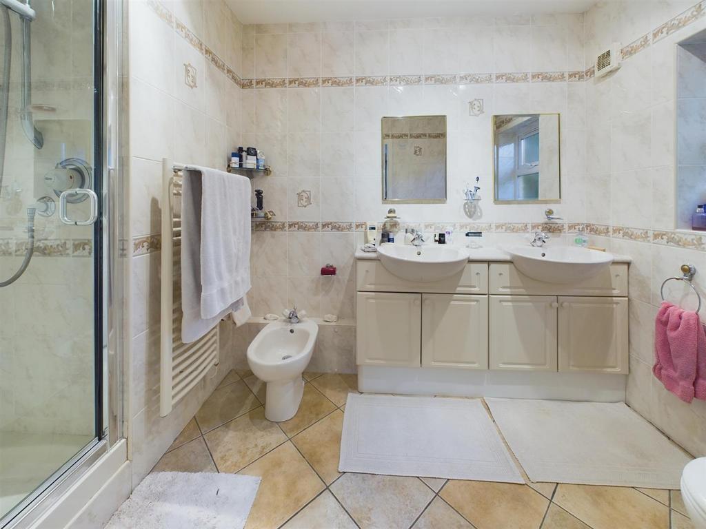 En - Suite