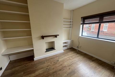 2 bedroom terraced house to rent, Bailey Street, Prestwich