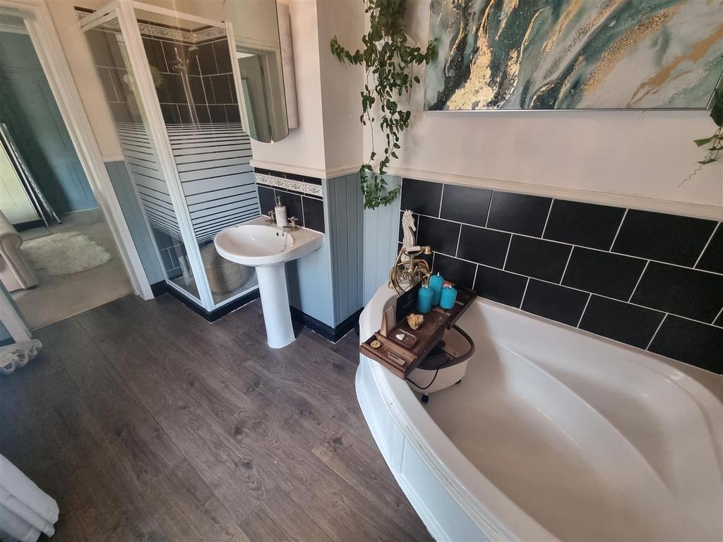 Bathroom 2