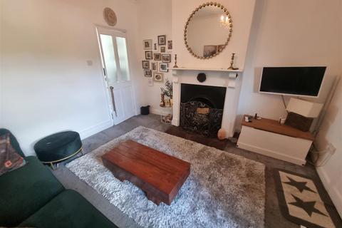 2 bedroom terraced house for sale, Beccles Road, St. Olaves