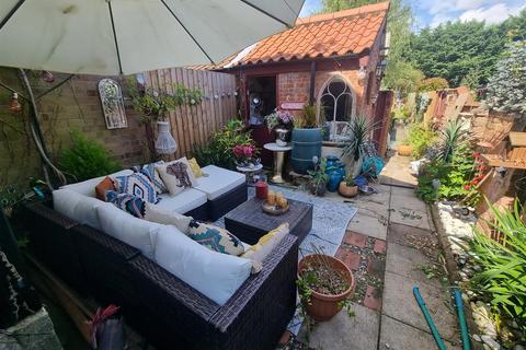 5, Station Cottages Beccles Road, St Olaves, Great Yarmouth, NR31 9AD