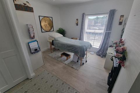 5, Station Cottages Beccles Road, St Olaves, Great Yarmouth, NR31 9AD