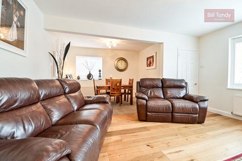6 The Grange, Kings Bromley, Burton-on-trent, DE13 7HT