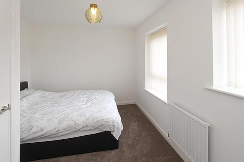 2 bedroom semi-detached house to rent, Vincent Southworth Drive, Wednesfield, Wolverhampton