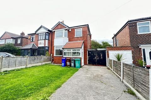 3 bedroom semi-detached house to rent, Ringwood Avenue, Manchester, M12