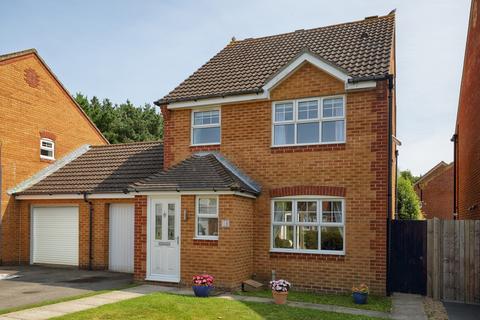 3 bedroom detached house for sale, Tutor Close, Hamble, Southampton, Hampshire. SO31 4RU