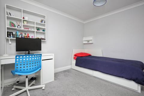 14 Tutor Close, Hamble, Southampton, SO31 4RU
