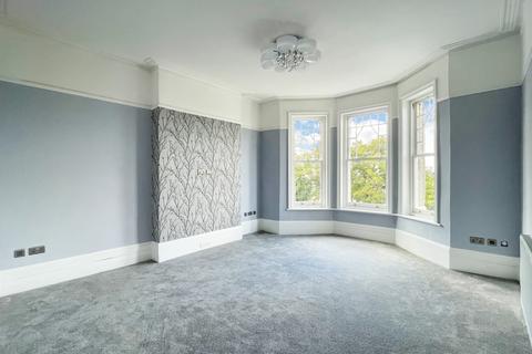 3 bedroom apartment to rent, Gondar Gardens, London NW6