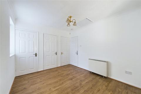 2 bedroom bungalow to rent, Effingham Lane, Copthorne, West Sussex, RH10