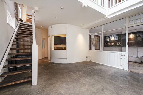 2 bedroom house to rent, Fournier Street, Spitalfields, London, E1