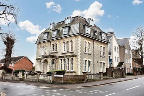 2 bedroom flat for sale, St. Georges Square, Maidstone, Kent, ME16 8JQ