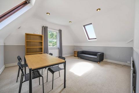 2 bedroom flat for sale, Valley Road, Streatham, London, SW16