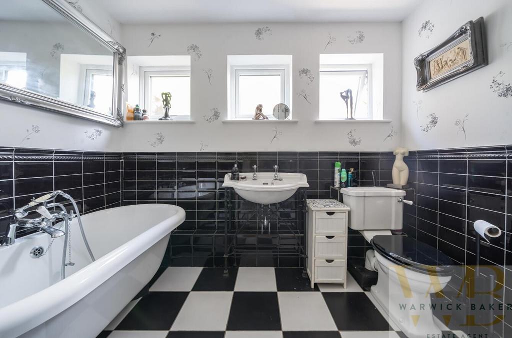 WB Ground Floor bathroom - Master Website.jpg