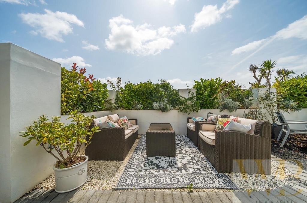 WB Patio 1 - Master for Web Site.jpg