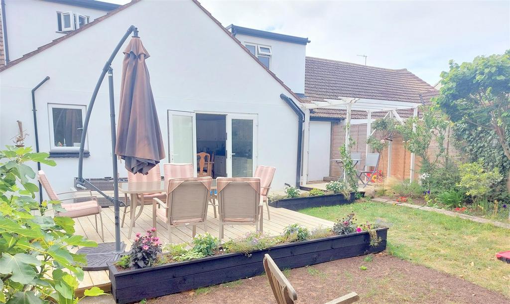 Rear Garden - Master Web Site.jpg