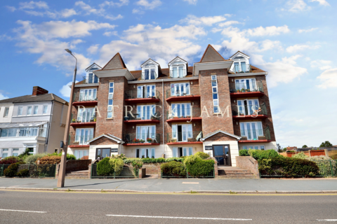 2 bedroom apartment for sale, Dovercourt, Essex