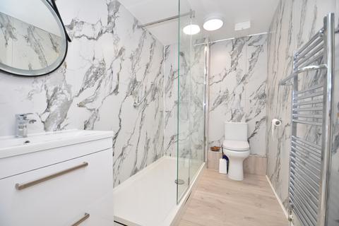2 bedroom apartment for sale, Dovercourt, Essex