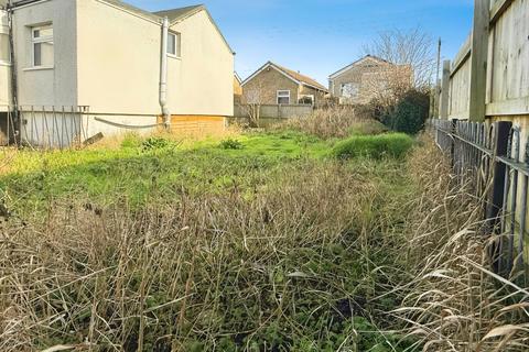 1 bedroom property with land for sale, Hillman Avenue, Jaywick, Clacton-on-Sea