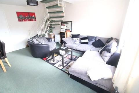 2 bedroom house for sale, Rochford Drive, Luton, Bedfordshire