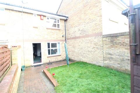 2 bedroom house for sale, Rochford Drive, Luton, Bedfordshire