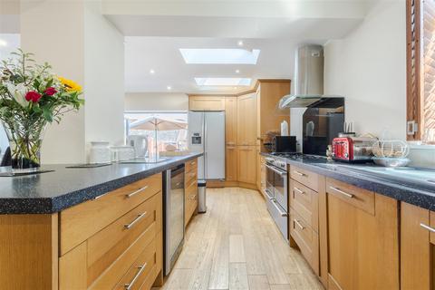 300 Ashby Road, Scunthorpe, DN16 2RS