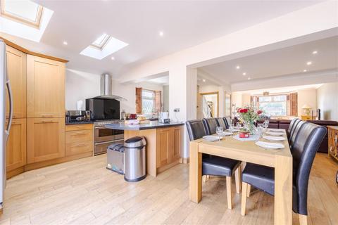 300 Ashby Road, Scunthorpe, DN16 2RS