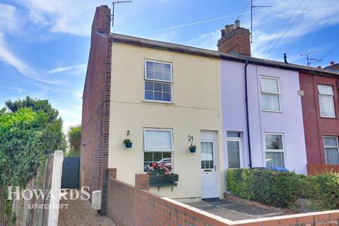 3 bedroom end of terrace house for sale, Fir Lane, Lowestoft