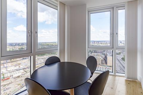 2 bedroom apartment to rent, Sky View Tower, Stratford E15