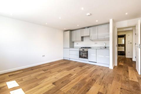 Flat 2, 31 Framlingham Crescent, London, SE9 4AB