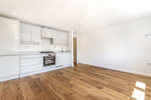 Flat 2, 31 Framlingham Crescent, London, SE9 4AB