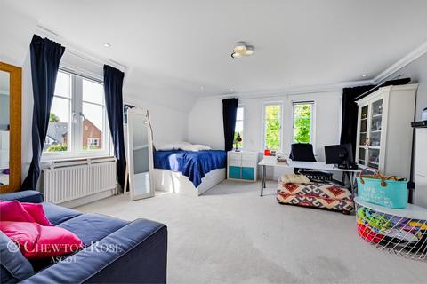 4 bedroom mews for sale, Connolly Court, VIRGINIA WATER