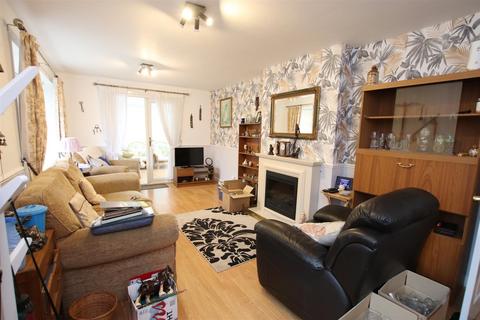 1 Stonecroft, Bradford, BD2 2HW