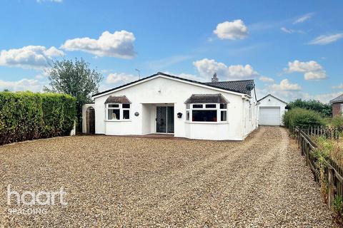 2 bedroom detached bungalow for sale, Moulton PE12