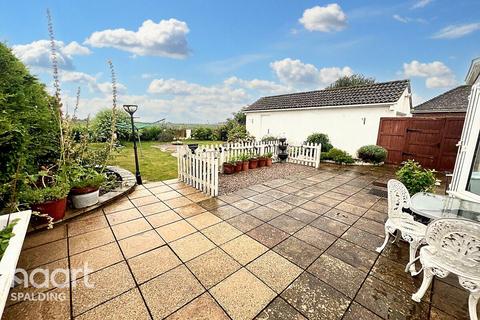 2 bedroom detached bungalow for sale, Moulton PE12