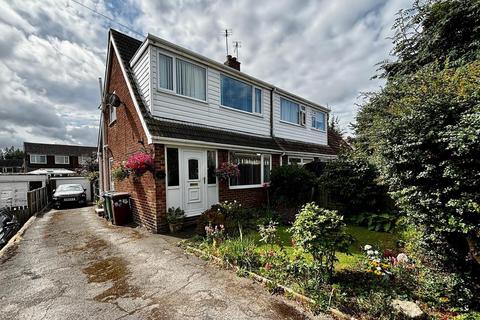 3 bedroom semi-detached house for sale, Goodwood Avenue, Kippax, Leeds