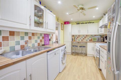 4 bedroom terraced house for sale, Penmoor Close, High Wycombe HP12