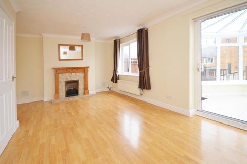 18 Andrews Way, Raunds, Wellingborough, NN9 6RD