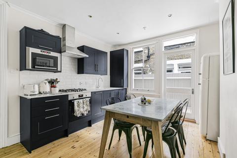 2 bedroom maisonette for sale, Beira Street, London, United Kingdom, SW12